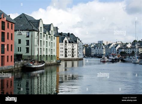 Alesund harbour with colourful Art Nouveau style buildings Stock Photo ...