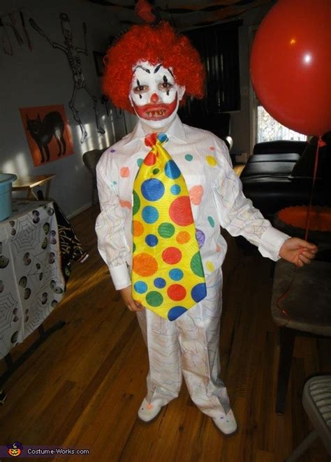 How To Make A Clown Costume At Home