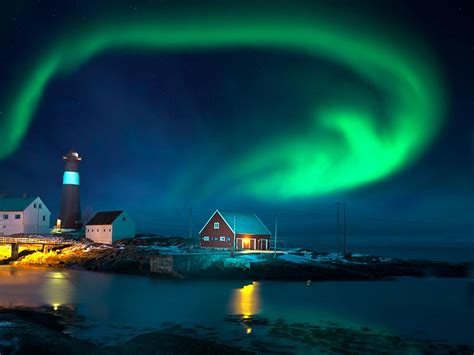 Northern Lights Iceland – Where and How to See the Aurora