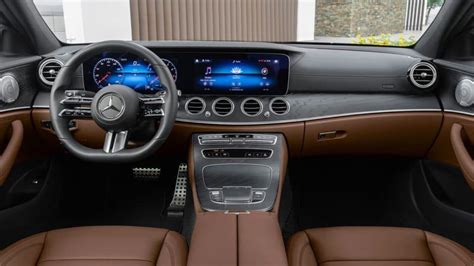 2021 Mercedes-Benz E-Class Interior Dimensions & Features | Seating