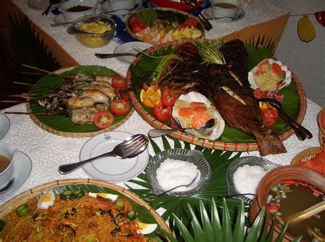 philippine fiesta food | Olaer / Elmer Anthony | Flickr