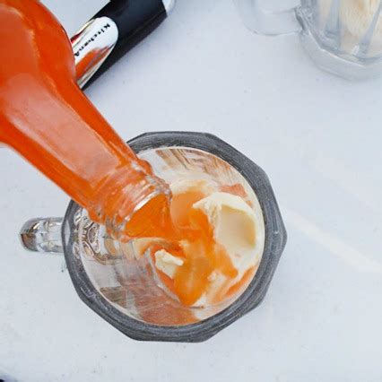 Creme Soda Floats - Our Thrifty Ideas