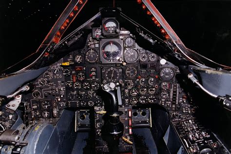 sr71 blackbird cockpit Sr 71 Cockpit, Lockheed Sr 71, Aviation Image ...