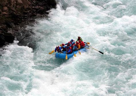 River Rafting in India -- Important Destinations, Tools, Grades.