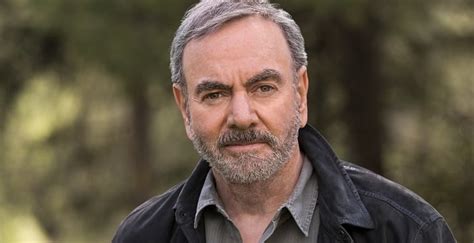 Neil Diamond Biography - Facts, Childhood, Family Life & Achievements