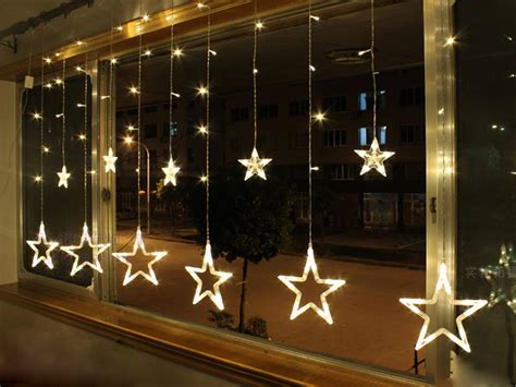 Best Window Lights Decoration Ideas for Christmas