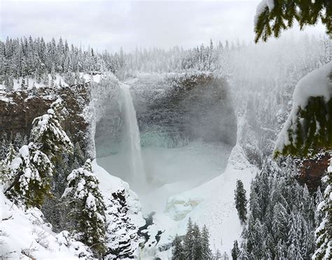 Helmcken Falls in BC, Canada Looks Incredible No Matter What the Season ...