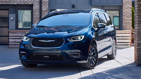 Here Is What Is New For The 2022 Chrysler Pacifica Hybrid Lineup ...