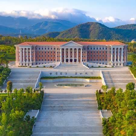 Live: Campus Crawl – Yunnan University - CGTN