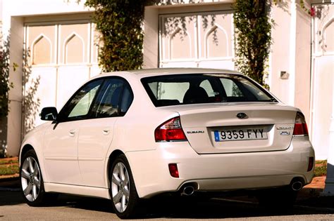 Subaru Legacy 3.0R Luxury - 🚗 car technical specifications