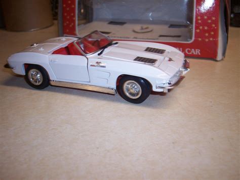 Revell '63 Corvette Roadster - Diecast Corner - Model Cars Magazine Forum