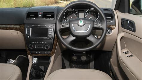 Skoda-Yeti-2013-Active-4x2-Interior Car Photos - Overdrive