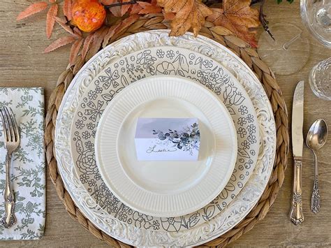 The Best Thanksgiving Plates - MY 100 YEAR OLD HOME