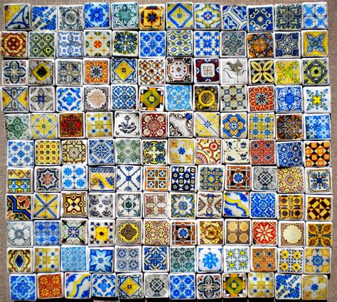 Azulejos (Portuguese tiles) | Antique tiles, Fabric rug, Patchwork tiles