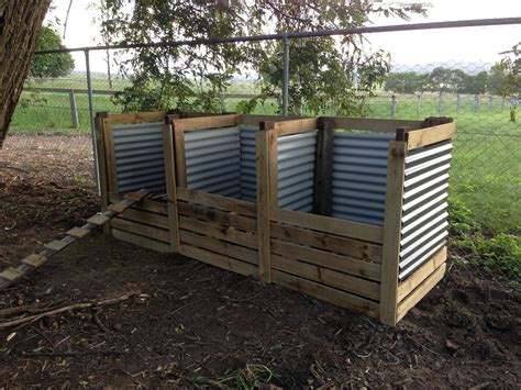 Compost Bin Pallet, Diy Compost, Garden Compost, Backyard Garden ...