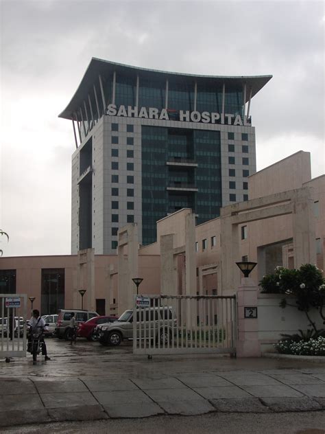 New Lucknow: Sahara Hospital Gomti Nagar