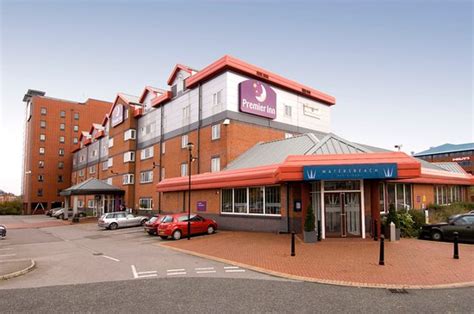 PREMIER INN MANCHESTER OLD TRAFFORD HOTEL - Updated 2024 Reviews ...