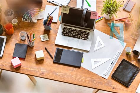 Does A Messy Desk Mean Messy Work? | How To Be Productive At Work