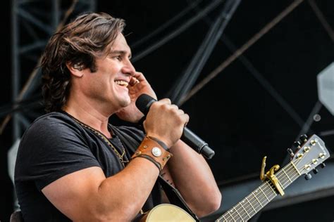 Story Behind the Song: Joe Nichols, 'The Shape I'm In'