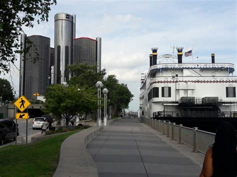 Pin by Monté Lavon on The Detroit Princess Riverboat | Detroit princess ...