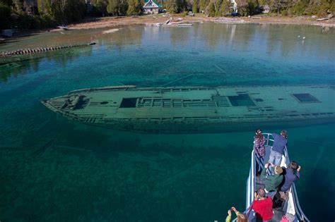 The Sweepstakes Shipwreck -Tobermory Boat Tours