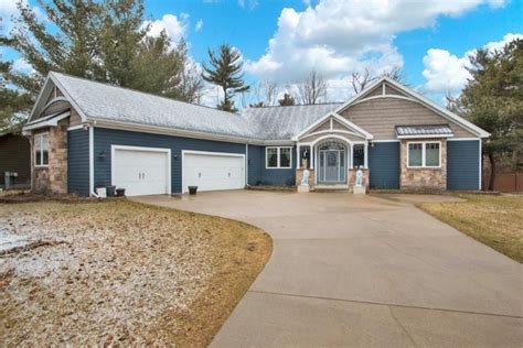 4440 River Dr, Plover, WI 54467 | realtor.com®