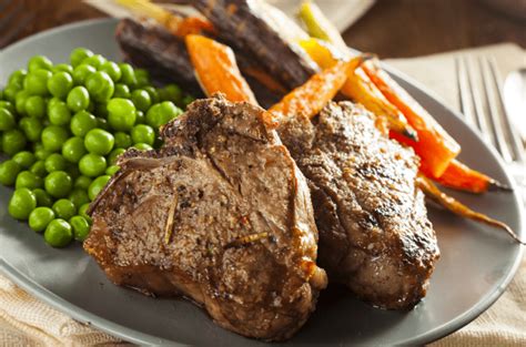 25 Best Sides for Lamb Chops - Insanely Good