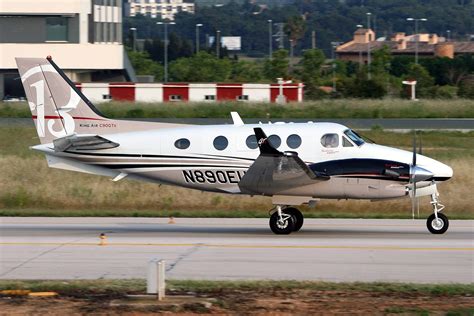 Beechcraft King Air C90GTx Turboprop Overview - FlyRadius