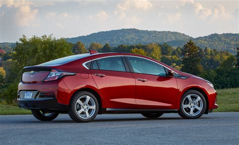 2019 Chevrolet Volt Review