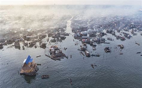 Makoko, a Floating Slum in Nigeria | Amusing Planet