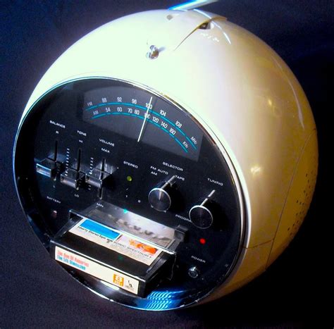 Weltron radio and 8-track cassette player, 1972. : nostalgia