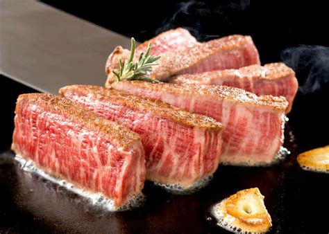 Wagyu vs. Kobe Beef: What's the Real Difference? Here's Your Guide to ...