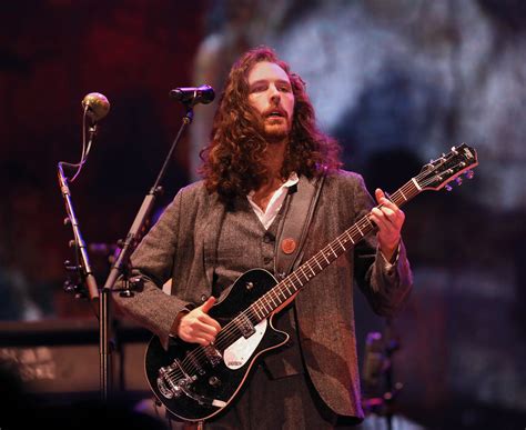 Concert review: Hozier showcases his generational talent, unreal vocals ...