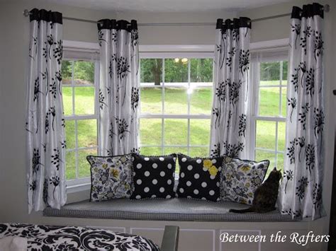 Short curtains square bay window #CurtainsScandinavian | Window ...