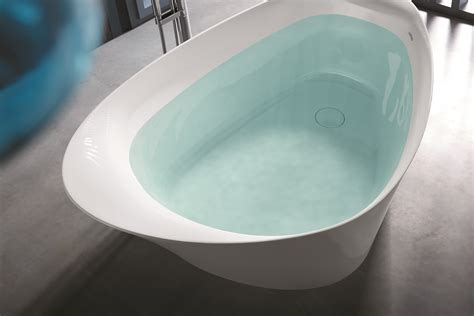 Now trending: Freestanding Focus (Photo: Kohler Veil Freestanding Tub ...