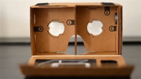 How To Make A Cardboard VR Headset | Robots.net