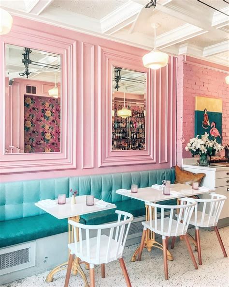 Pin by Sadery García🌷 on Green ~ Pink | Restaurant interior design ...