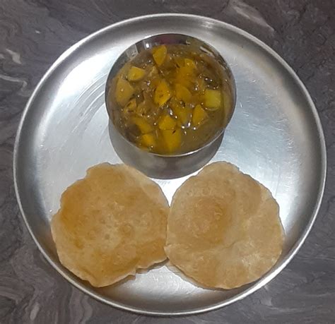 Aloo Poori (आलू पूड़ी) » Anahsi (Micro Blogging by Ishana)