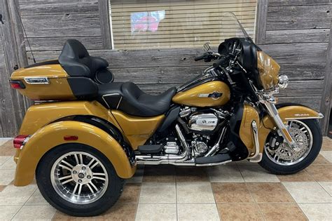 2023 Harley-Davidson Tri Glide Ultra Prospect Gold/Vivid Black for sale ...