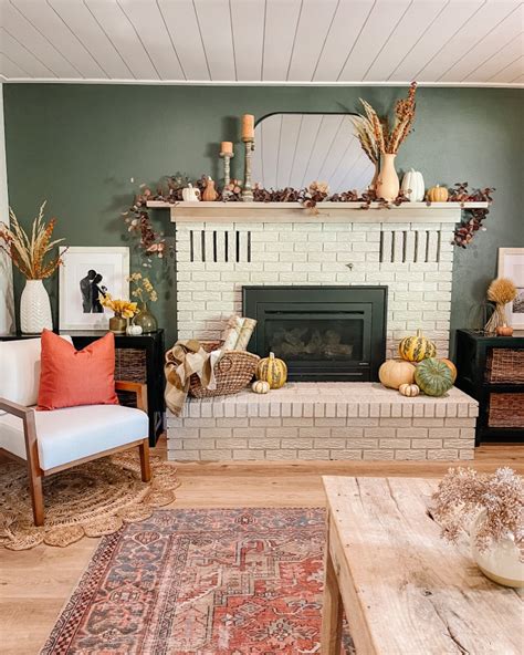 Simple & Cozy Fall Fireplace Decor Ideas - Sprucing Up Mamahood