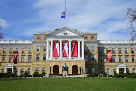 How to Get Into UW Madison: Acceptance Rate & Strategies - College ...