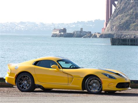 SRT Viper 0-60, quarter mile, acceleration times - AccelerationTimes.com