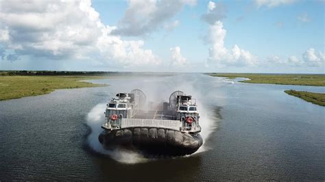 The Navy’s new amphibious landing craft are coming off the lines - DIMDEX