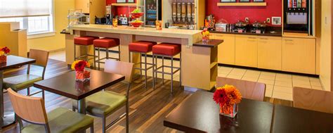 Hotels in Metairie, LA with Free Breakfast | TownePlace Suites New Orleans