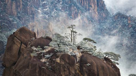 Bing image: Huangshan Mountains, China - Bing Wallpaper Gallery