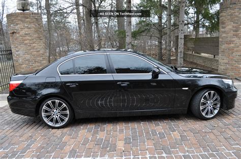 2010 Bmw 528i. . / Moon / 19 " M Sport Wheels / Heated / Fogs / Rebuilt