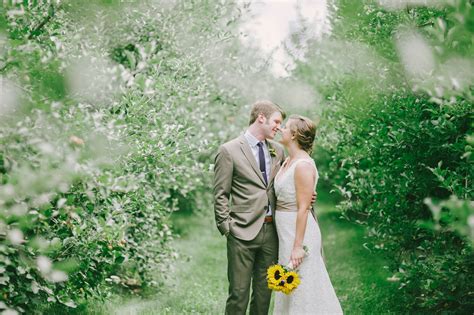 A Natural Orchard Wedding at County Line Orchard in Hobart, Indiana