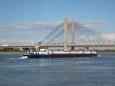 Norte bij Zaltbommel | Brug