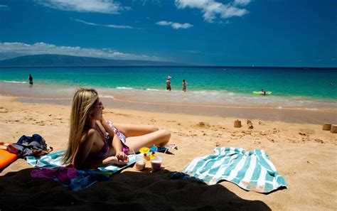 Lahaina Maui Beach Lounging - Hawaii Pictures