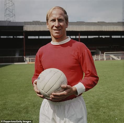 OBITUARY: Sir Bobby Charlton was born to be an inspiration - Sportstoft